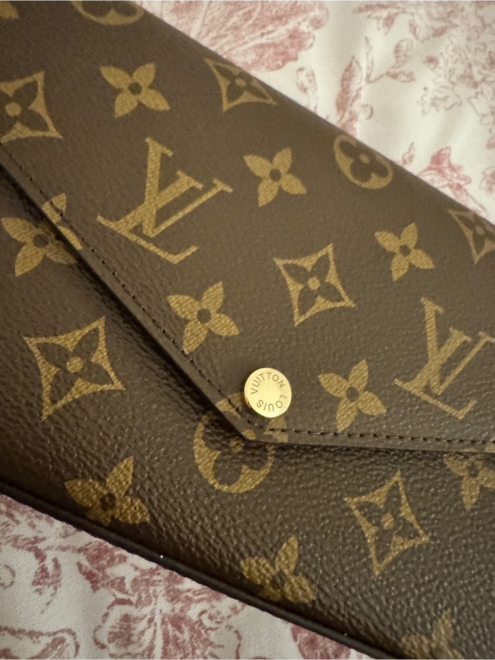 Brown Monogram Chain Wallet - Picture 2 of 4